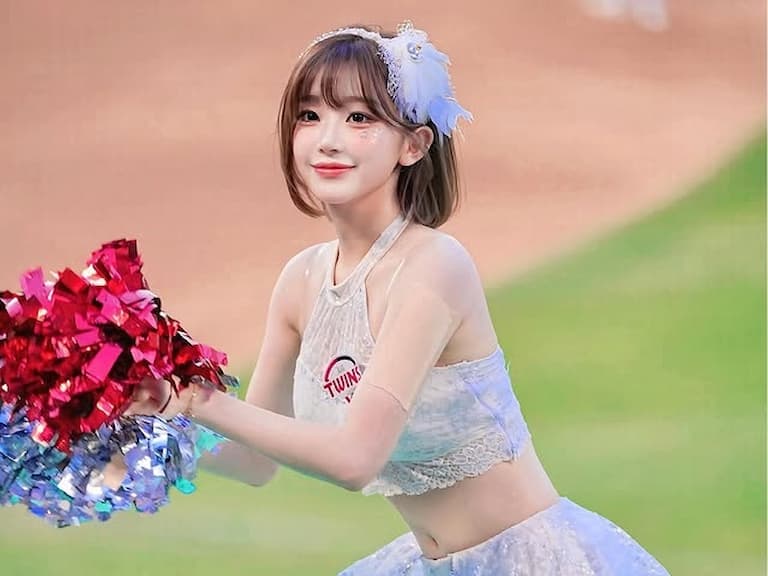 李珠珢才淚崩宣布「ALL IN 台灣」！4 月班表卻僅出勤 3 天，網酸：「清明節限定！」