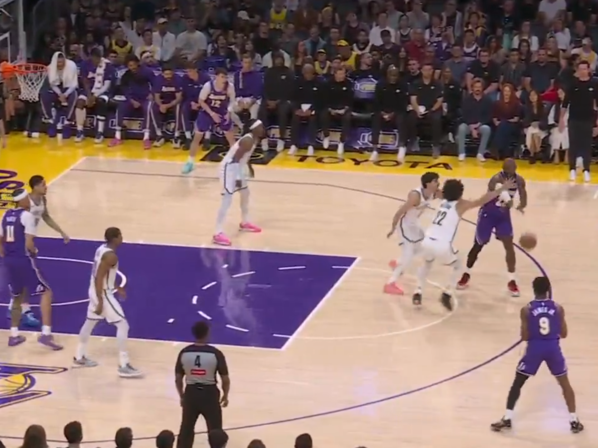 NBA歷史首次父子助攻連線！勒布朗詹姆斯 LeBron James 傳球布朗尼命中三分