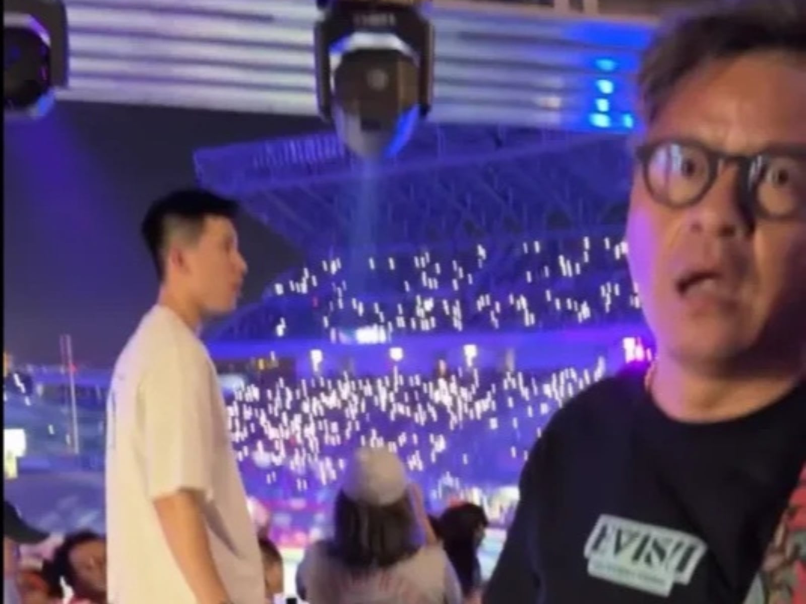 亞太棒球場暴力事件男子身份曝光！遭公司火速開除、受害者妹妹憤怒「絕對告到底！」