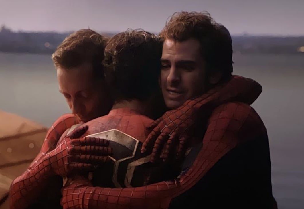 《蜘蛛人：無家日》三代蜘蛛人幕後秘辛曝光！安德魯加菲爾德揭：「全是臨場發揮！」