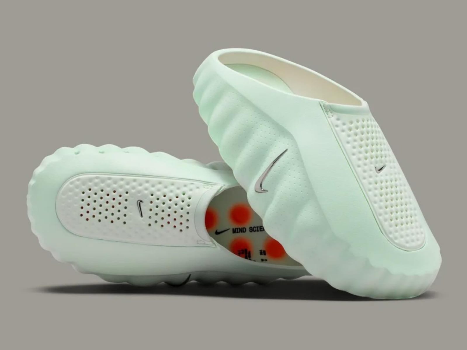 Nike Mind 001「Barely Green」薄荷綠新色曝光！夏天亮色系休閒穿搭優質選擇！
