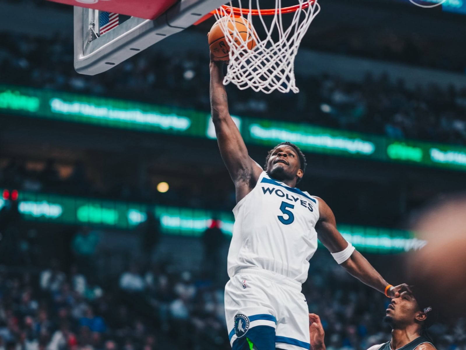 NBA／Anthony Edwards 傷癒回歸卻從板凳出發？本人坦承「因為我在拉屎！」