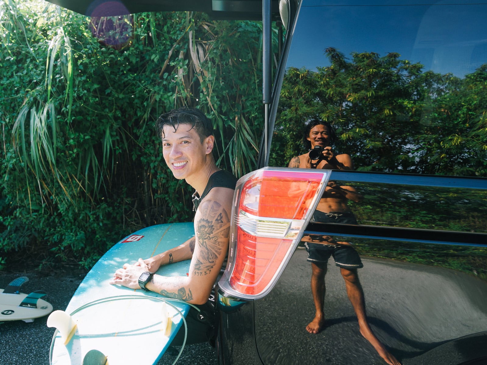 王信凱攜手 Rooster Chen 合作攝影展登場！NICESUNDAYS 限定服飾同步發售！