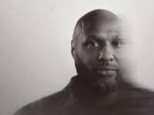 NBA／Netflix 紀錄片 體壇密話:拉瑪歐登的生死邊緣，歐登首度現身說法！克羅伊卡戴珊揭露婚姻黑暗面