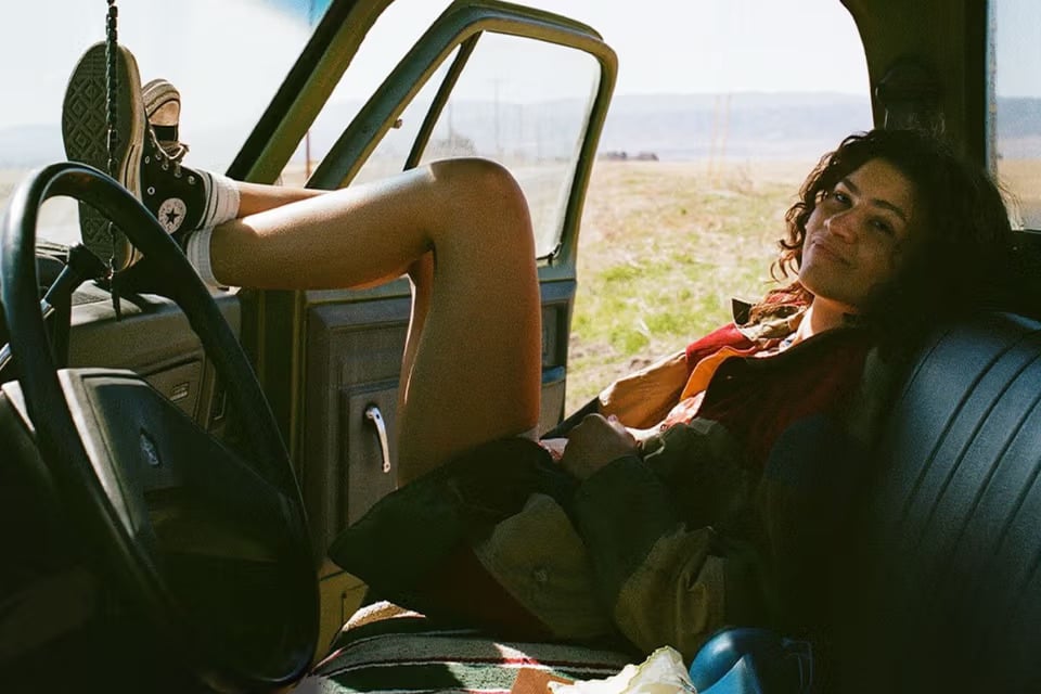 《高校十八禁3》第三季最新預告、首播日期曝光！演員陣容 Zendaya、席德妮史威尼回歸、劇情亮點一次看！