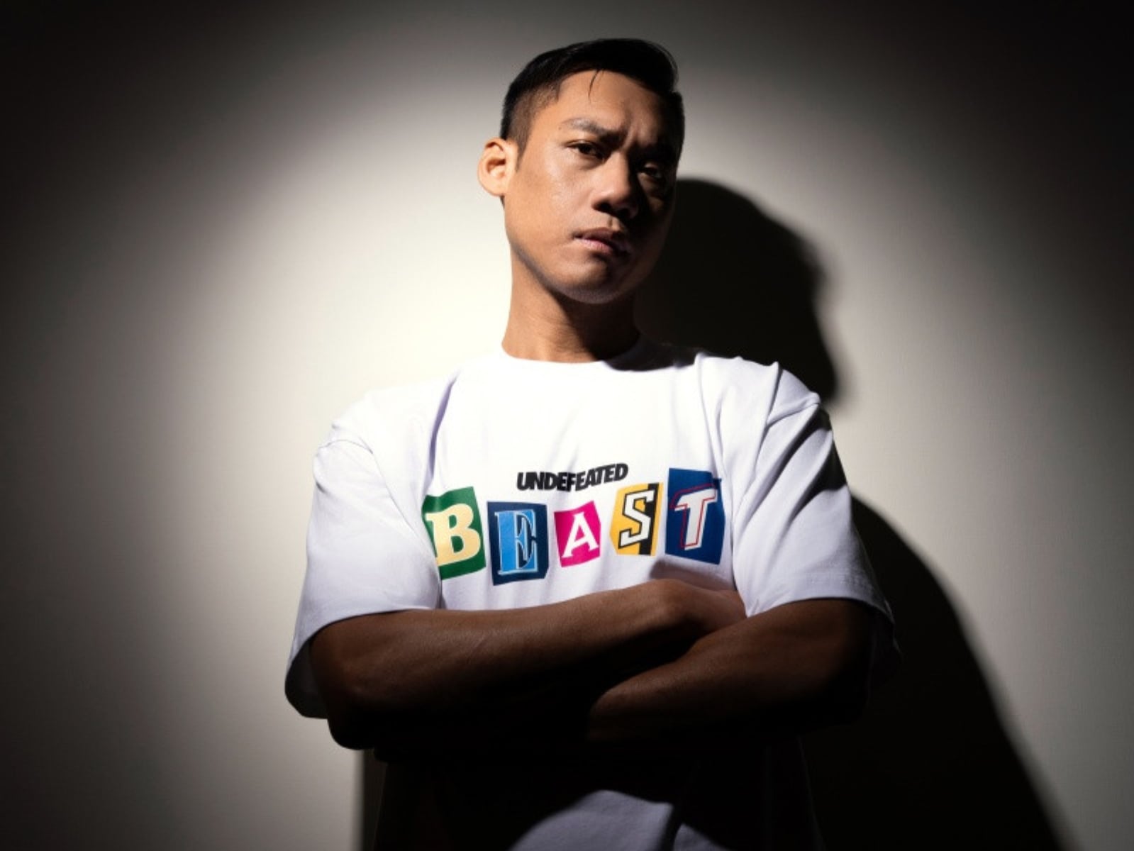 UNDEFEATED 攜手林志傑推出退役紀念系列！以不敗之名致敬「野獸BEAST」26 年傳奇！