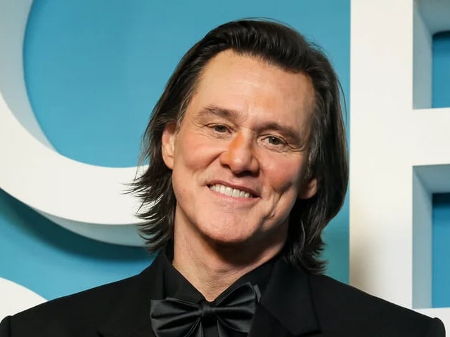 金凱瑞 Jim Carrey 凱薩獎「替身」陰謀論遭前女友珍妮·麥卡錫親打臉：他看起來超幸福