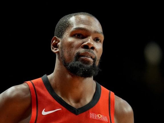 NBA／KD 30歲撕裂跟腱竟成轉機！345場比賽全能進化，三分命中率41.3%創生涯新高，球迷直呼：「天賦輾壓」！