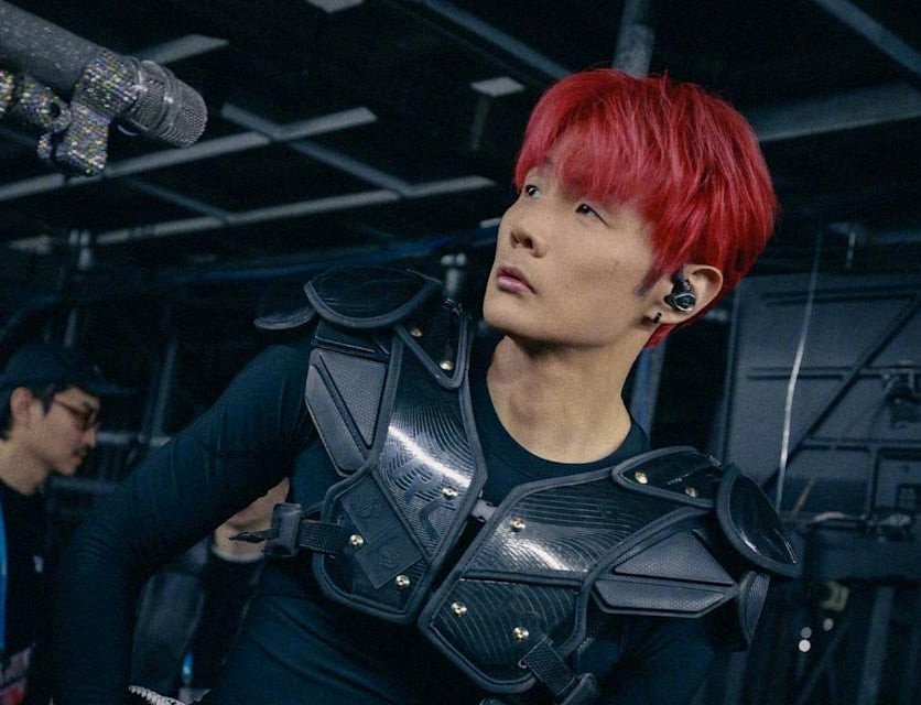 李榮浩〈小眼睛〉遭控抄襲平井堅！親自回應：「祖墳刨了也不認！」