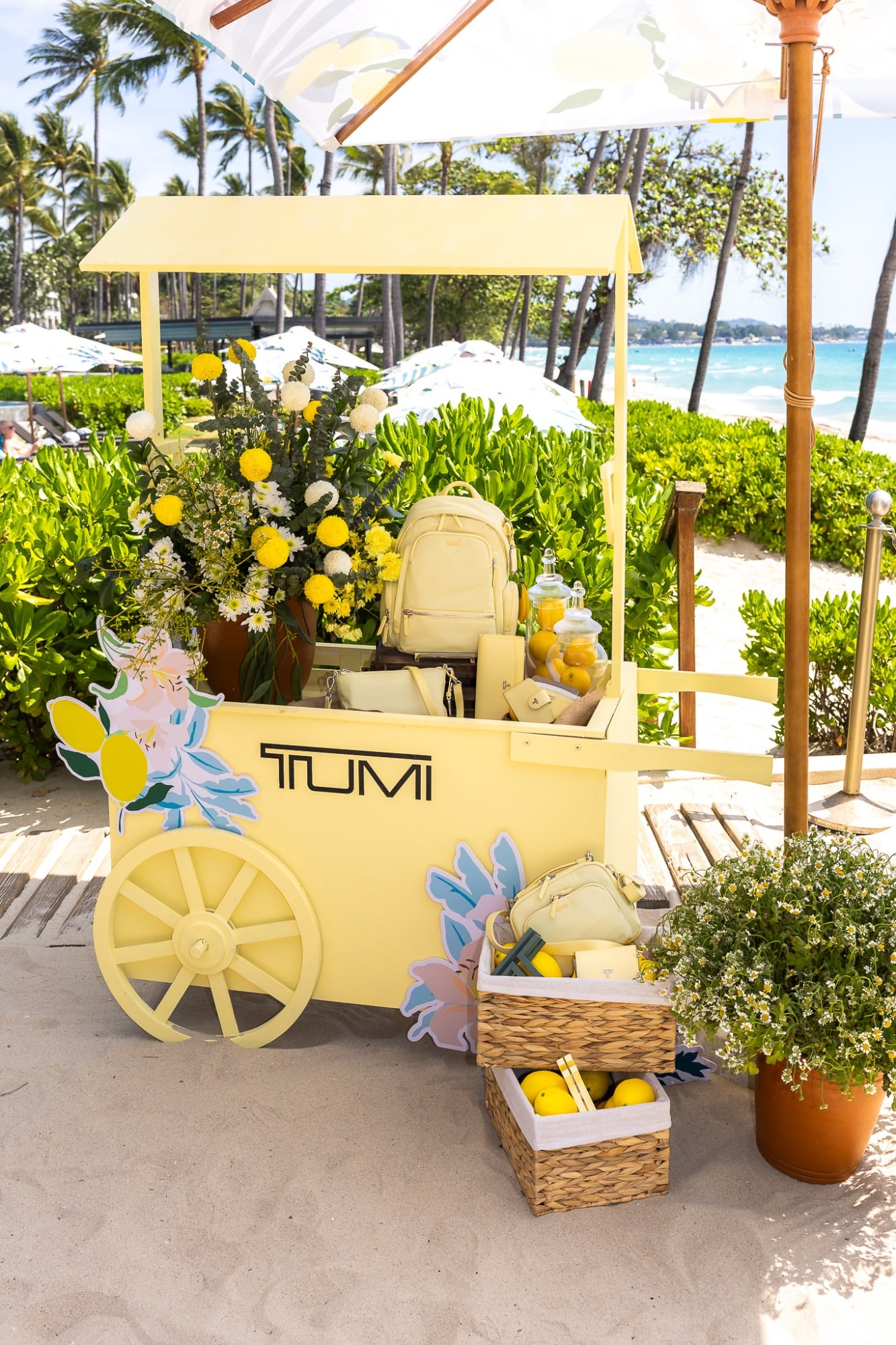 TUMI 地中海度假系列狂轟亞太！80位名人蘇梅島沉浸式體驗⋯19 Degree行李箱、Voyageur包包全新配色必看！