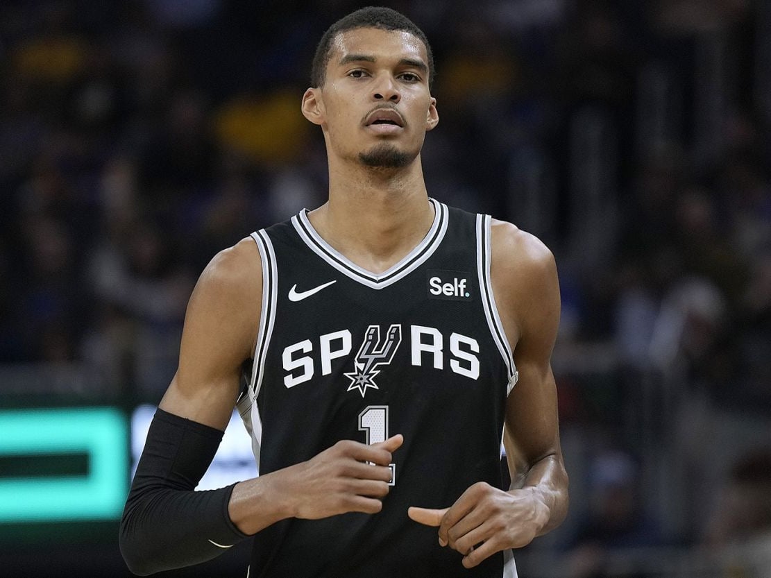 NBA／22歲「外星人」文班亞馬宣戰MVP！不到30分鐘就主宰全場，網笑：「其他人怎麼比啦」⋯