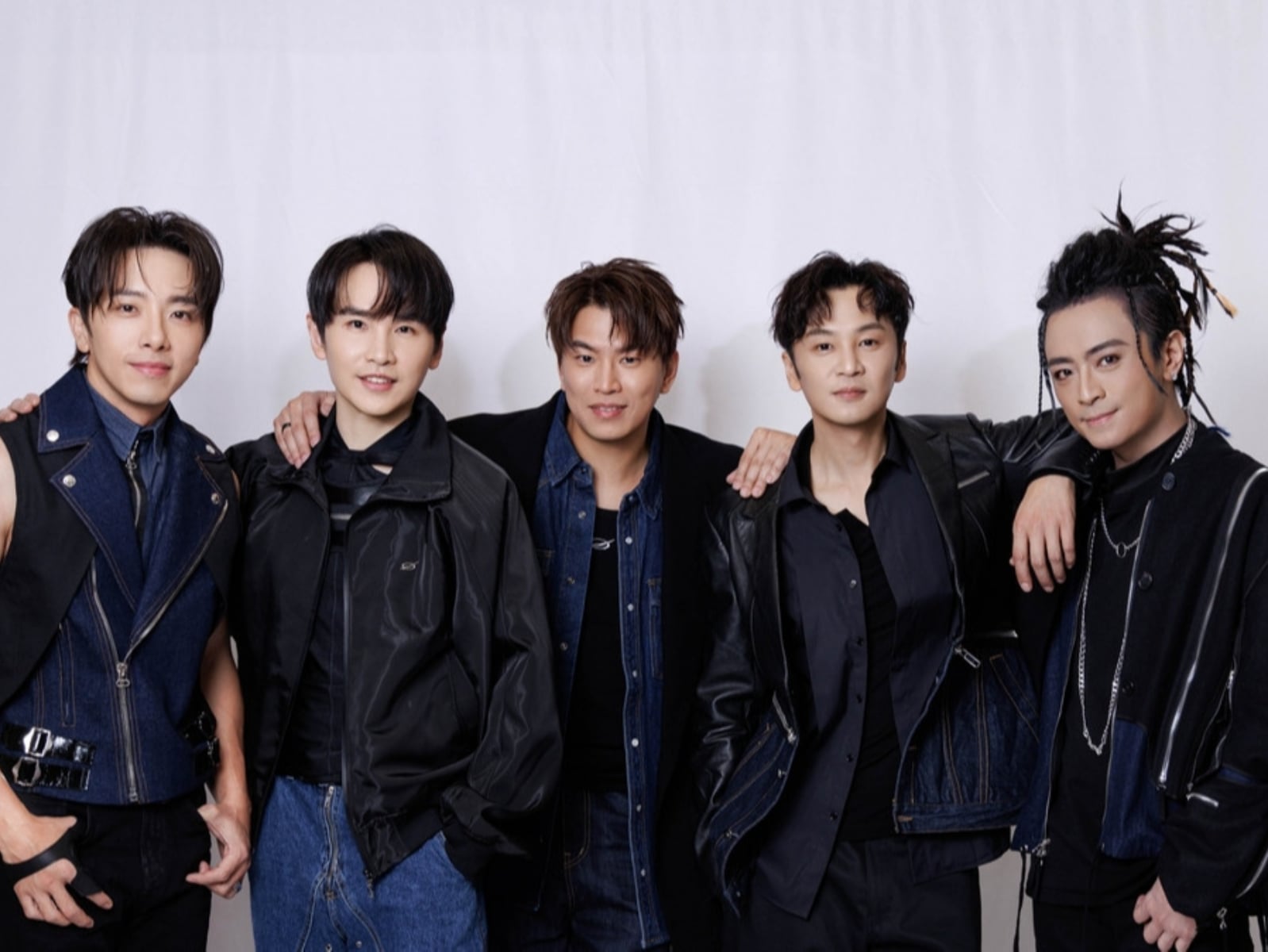 飛輪海、F4、5566 掀回憶殺！6 大台灣經典男團盤點，網喊：「青春都回來了！」