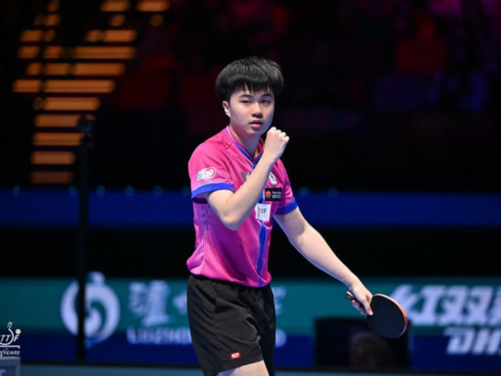 桌球世界盃／林昀儒逆轉張本智和 4 比 1甜蜜復仇！睽違 7 年重返世界盃四強！