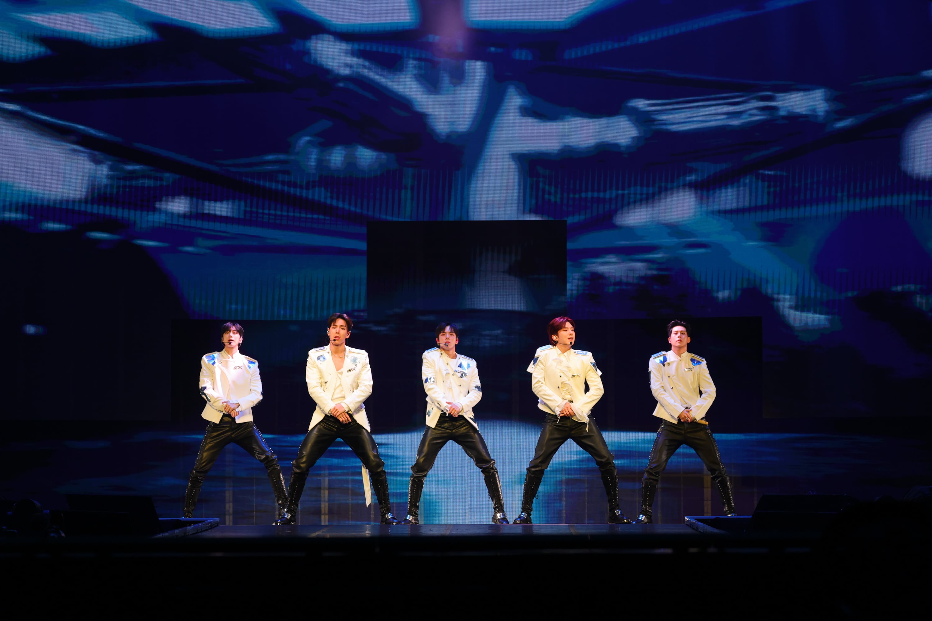 MONSTA X 睽違 8 年重返台北！成員 Solo 舞台、HYUNGWON 首唱未公開新曲⋯亮點一次看！