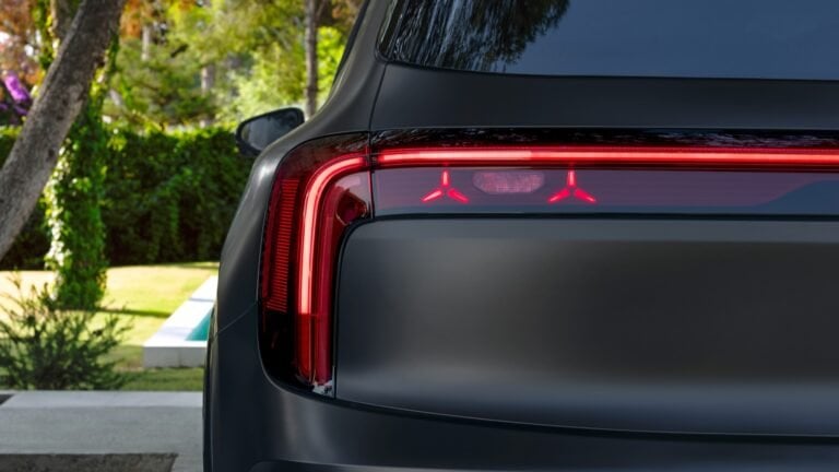 賓士新型 GLB 混合動力版歐洲開賣！7人座、1.5升渦輪引擎、車長4732mm 媲美豐田 Harrier