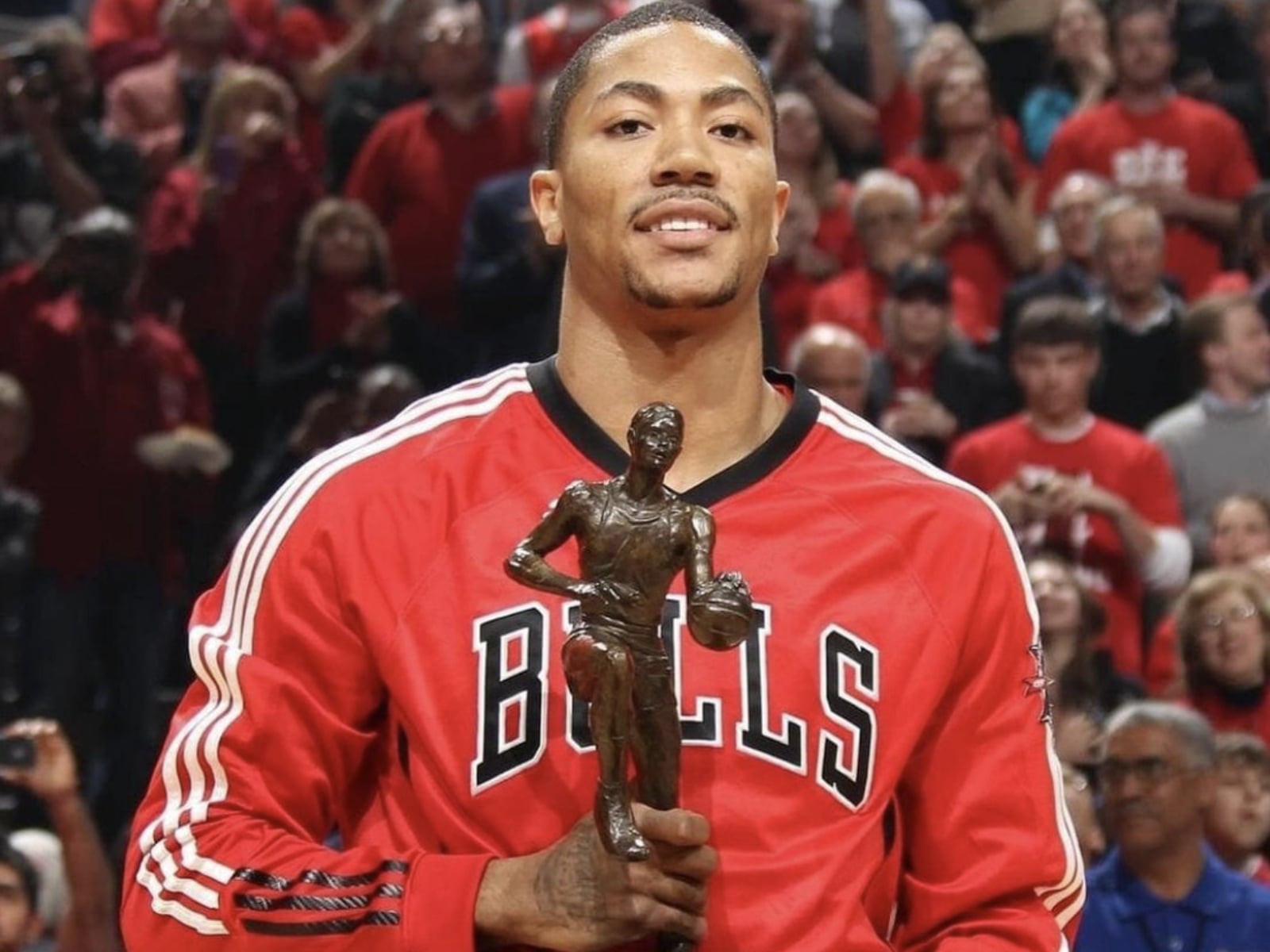 NBA／Derrick Rose 對芝加哥的意義超越 MJ？PTT 網友親訪公牛隊主場當地人回應曝光！