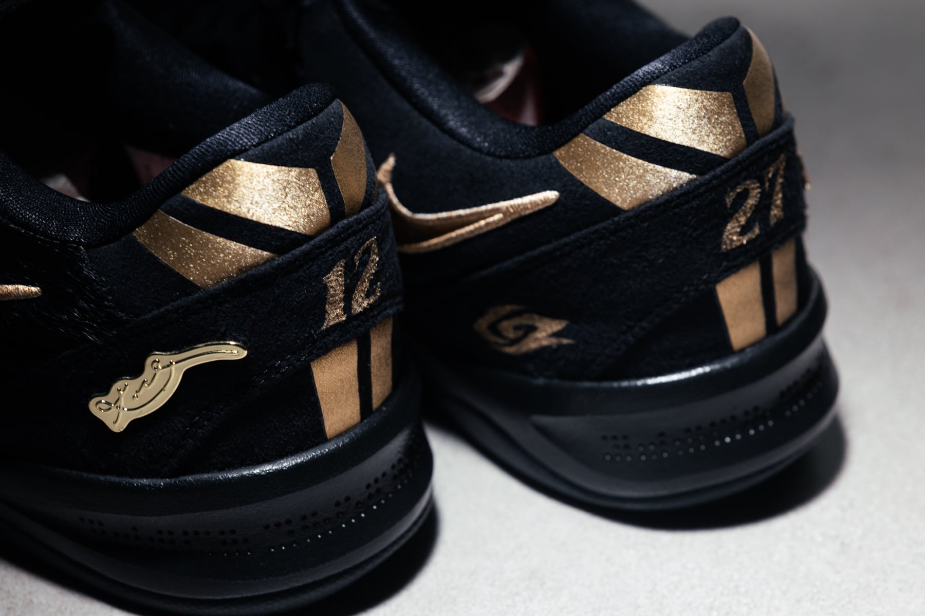 Nike 為林志傑打造「專屬退休禮盒」曝光!Kobe 8 黑金野獸戰靴、皮革外套致敬細節滿滿!