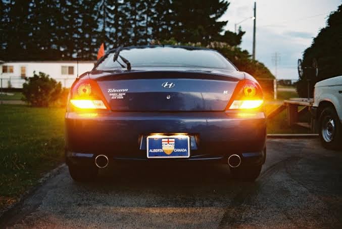 路邊停車不能打雙黃燈？交通部長親自回應了！