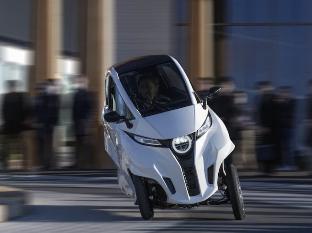 台灣首款駕艙機車 Lean3 個人版正式開放預訂！32.8 萬起、5000 元訂金、加價選配黃色⋯重點一次看！