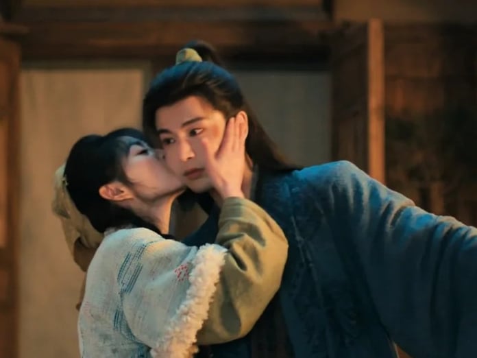 《逐玉》張凌赫、田曦薇「武安侯、長玉吻戲」整理：陳皮糖、浴池、破窗之吻⋯片段全回顧！