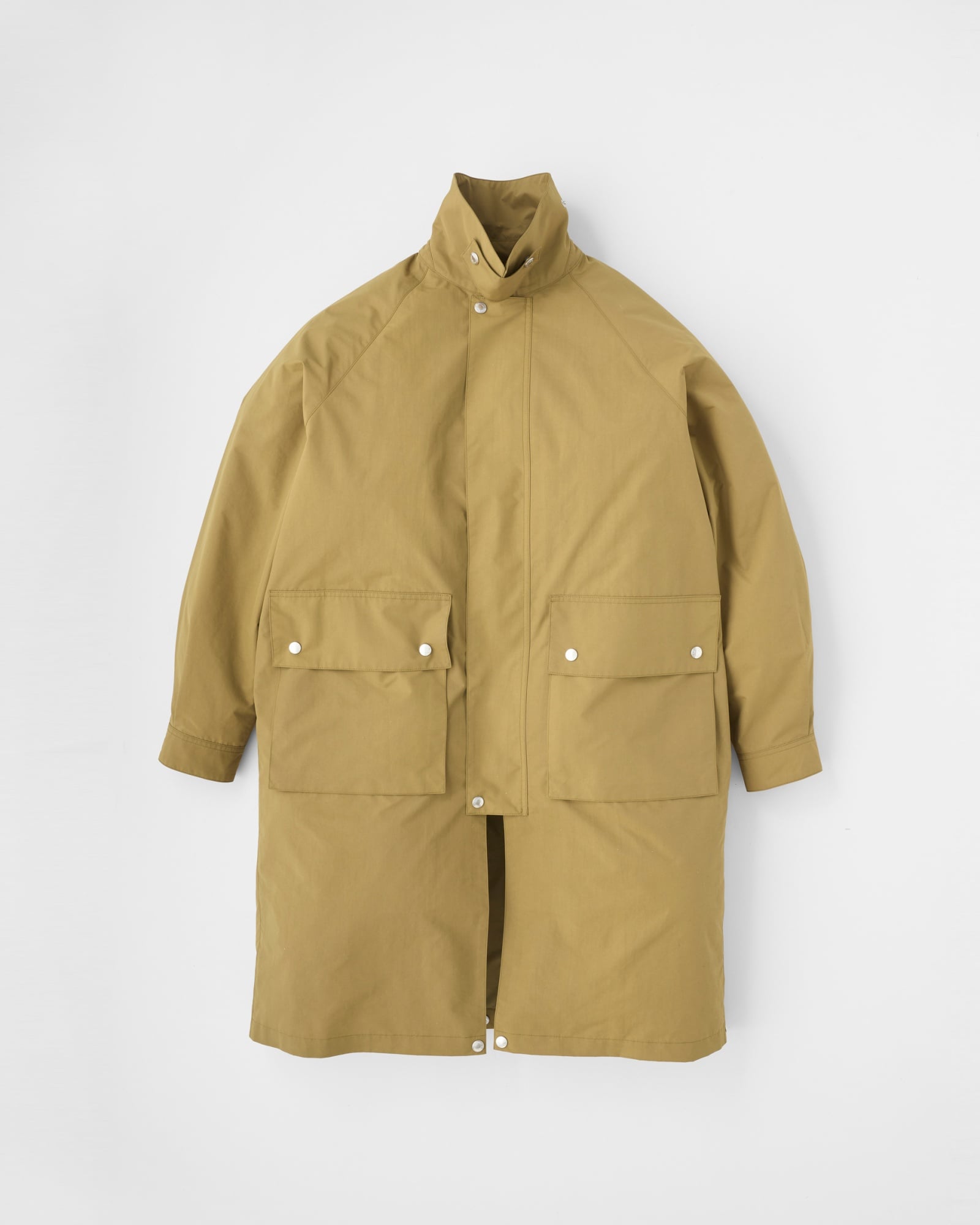 英國百年工藝 Traditional Weatherwear 全台首店開幕！3 款軍裝外套狂讚「一件穿搭四季」⋯快看誠品南西