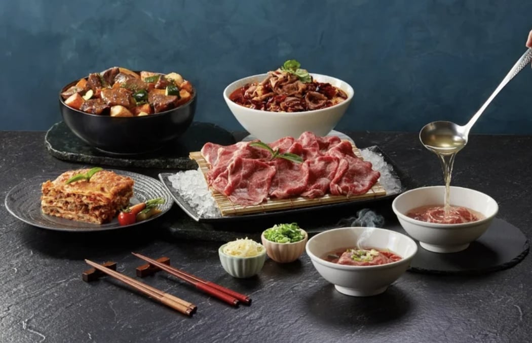 新北最高景觀 Buffet「50樓Café 自助餐」和牛吃到飽回歸!M9 和牛、極黑和牛無限續點 799 起!