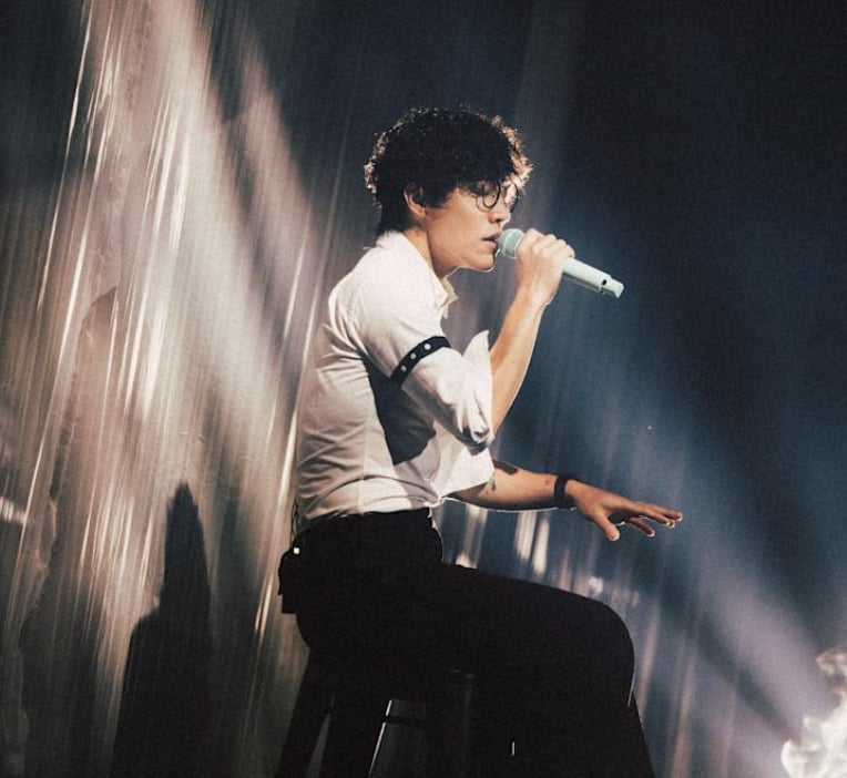 盧廣仲眼鈔會「傷心早餐店」6 場全秒殺！15 萬人瘋搶門票，粉絲敲碗大巨蛋本人回應了？