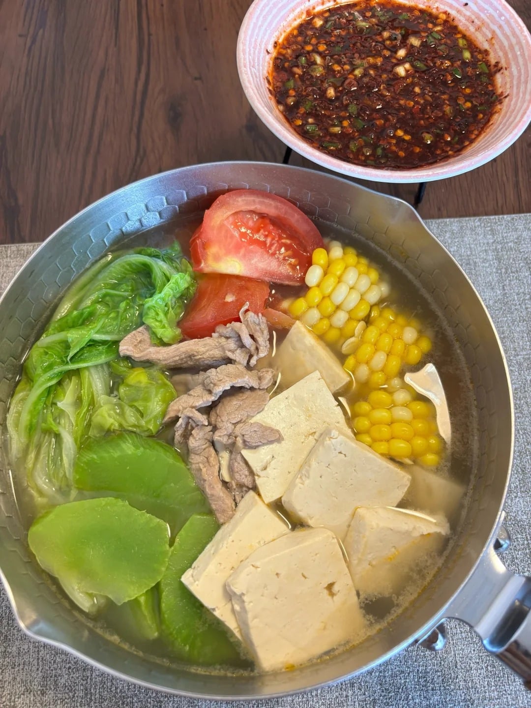 2026 外食族減肥瘦身減脂餐推薦：八方雲集鮮蝦水餃、麥當勞嫩煎雞腿⋯選對吃不怕胖！