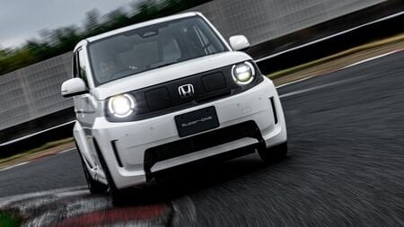 本田 Honda Super-ONE 電動小車正式發表！「鬥牛犬」經典造型復活、5月下旬開賣！