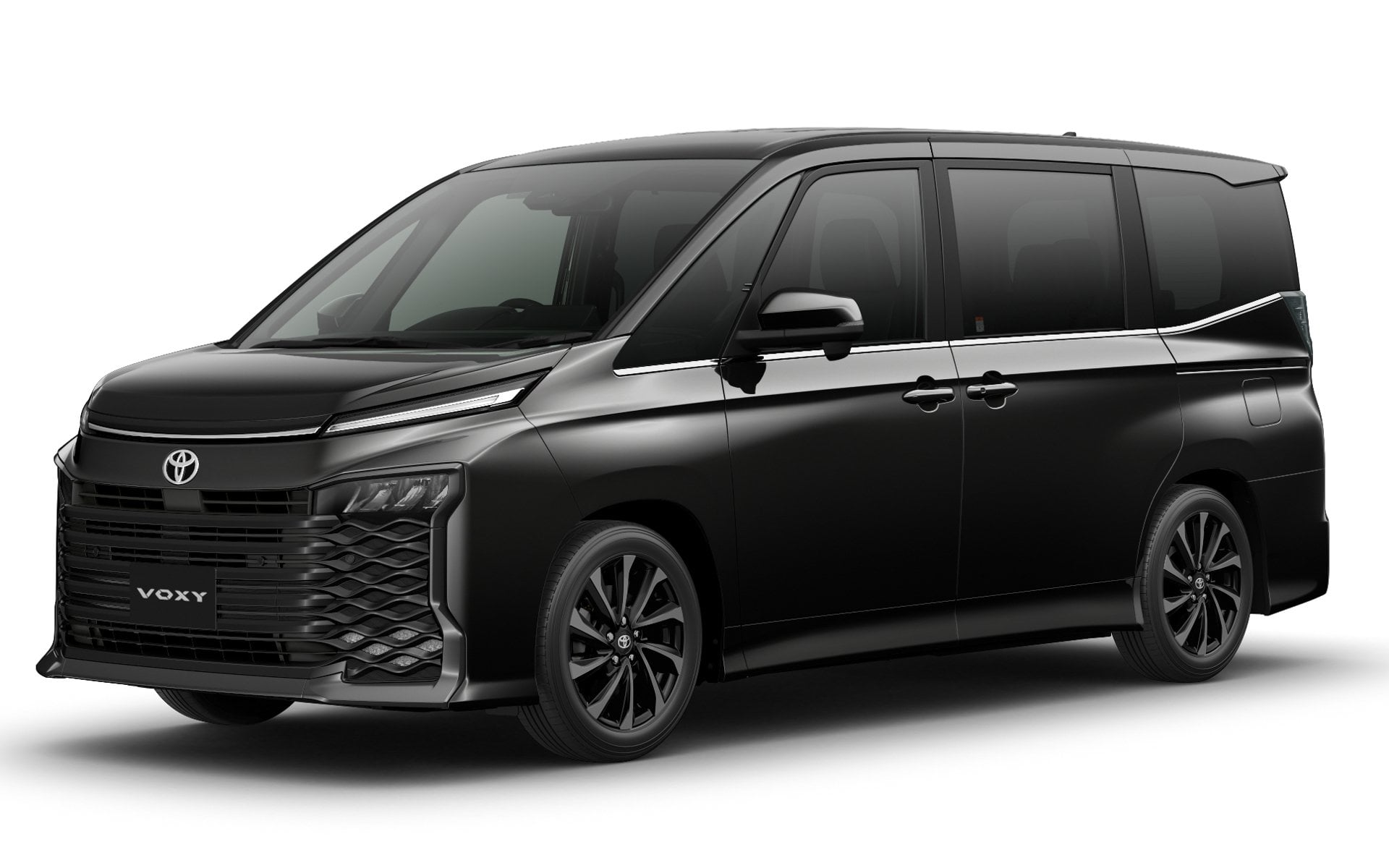 Toyota Noah、Voxy 4年大改款!全面油電化、新臉孔設計⋯5月6日正式開賣!