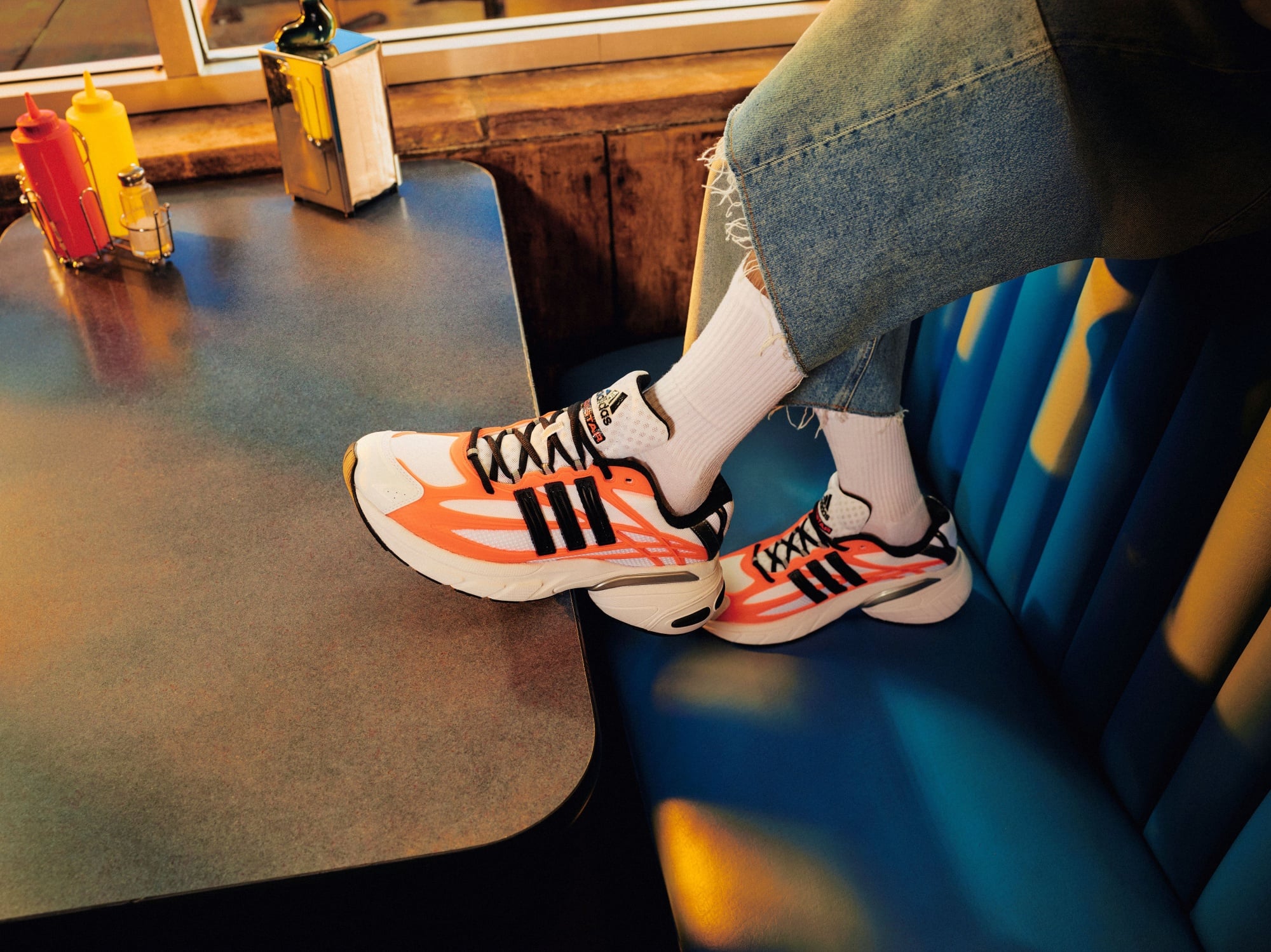 adidas Originals 2026春夏「Urban Street」系列狂來！Felix、鄭好娟演繹Adistar新鞋款⋯穿搭細節必看！