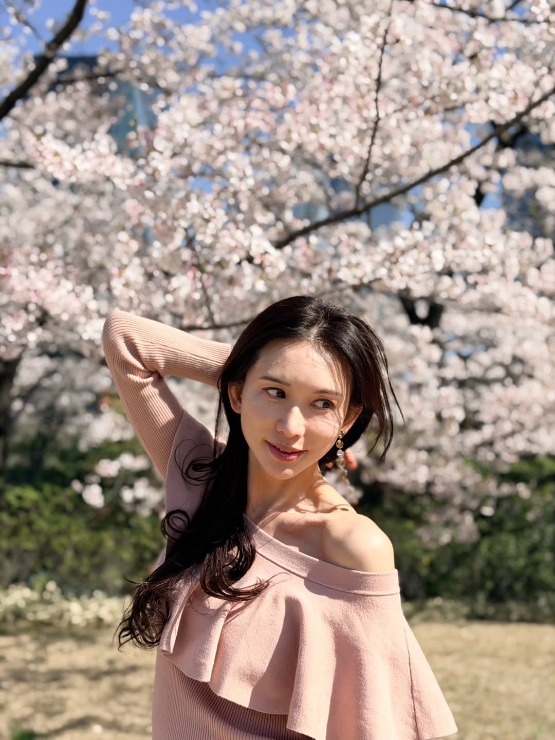 林志玲身高 174 賞櫻 IG 美照曝光！素顏狀態驚呆網友：「不像 51 歲！」