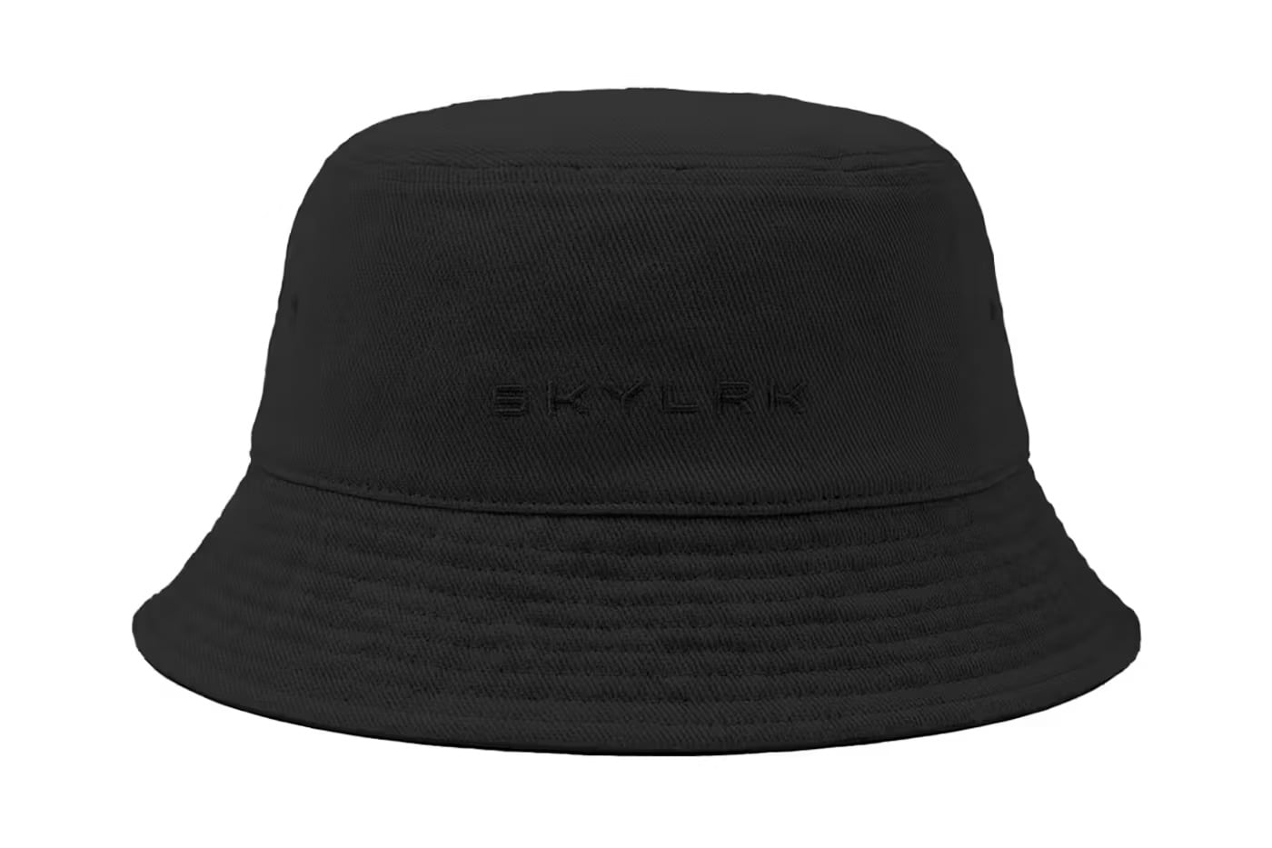 Justin Bieber Coachella 演出掀回憶殺!SKYLRK 穿搭與周邊同步爆紅