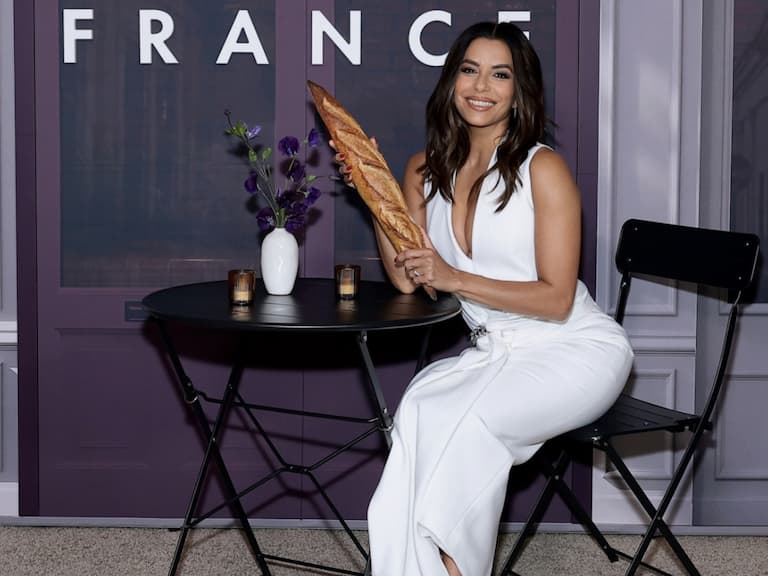 伊娃朗格莉亞主持 CNN 法國美食紀錄片！《Eva Longoria: Searching for France》帶你走遍巴黎、波爾多！