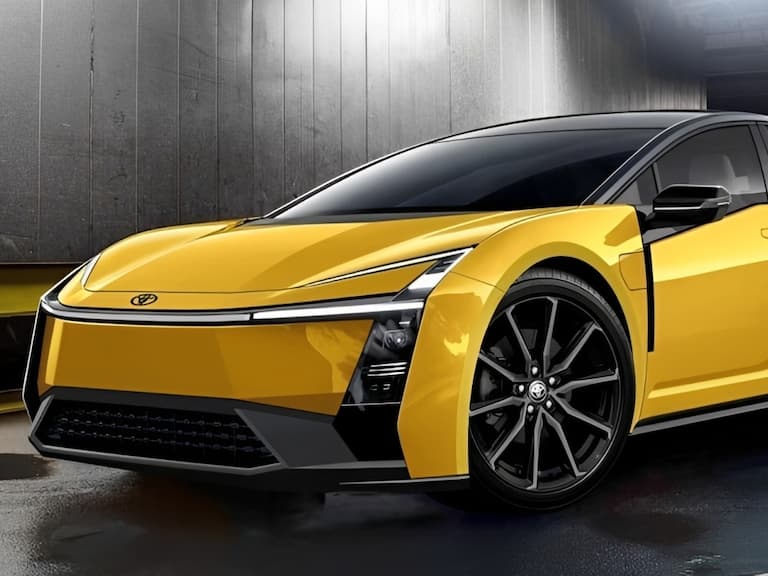 Toyota Corolla 大改款年底登場!大尺寸螢幕、油耗測試規格一次看!