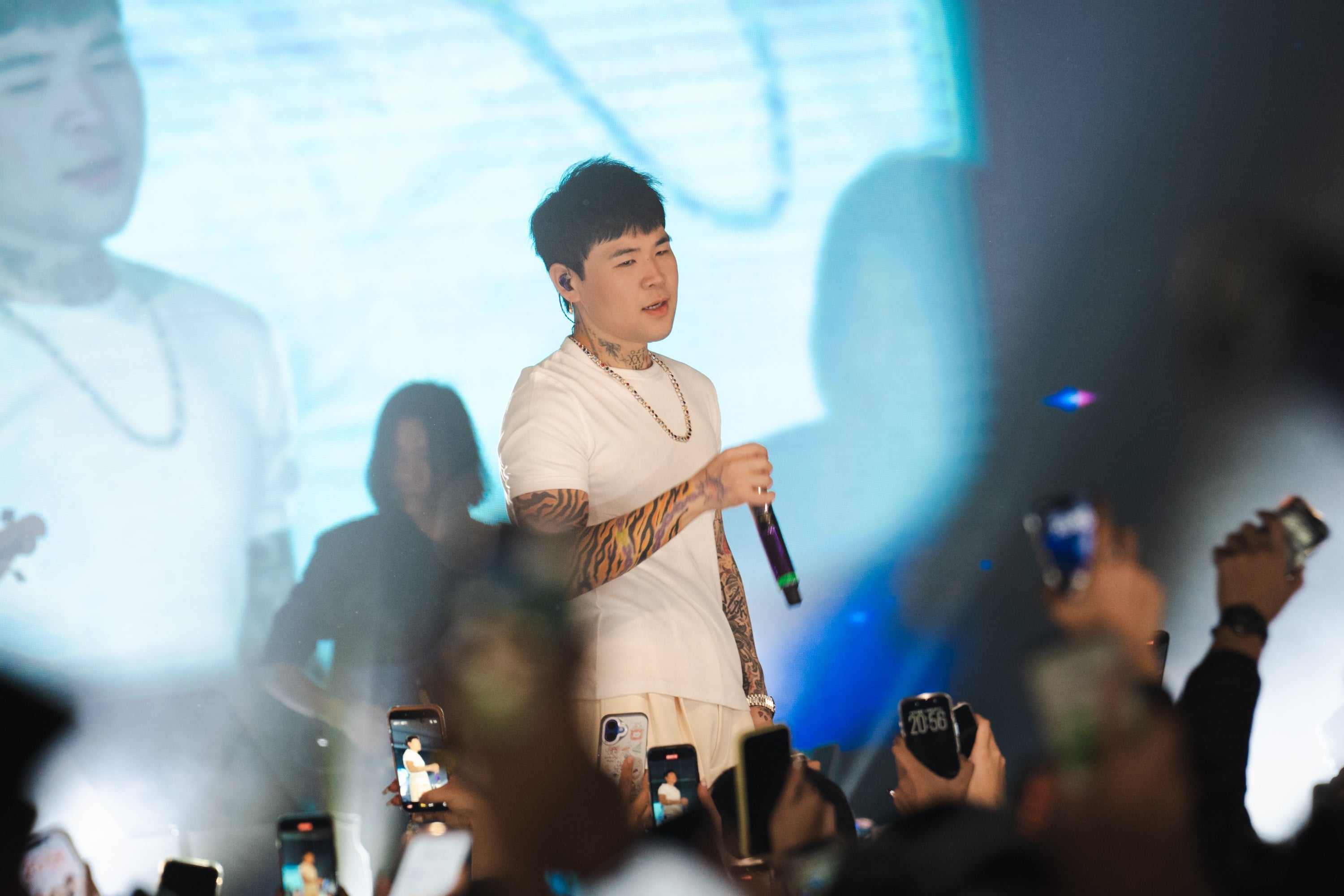 「唱情歌的 Rapstar」KnowKnow 台北演唱會來了！邀熱狗 MC HotDog 當嘉賓、首度樂團編制⋯不能錯過！