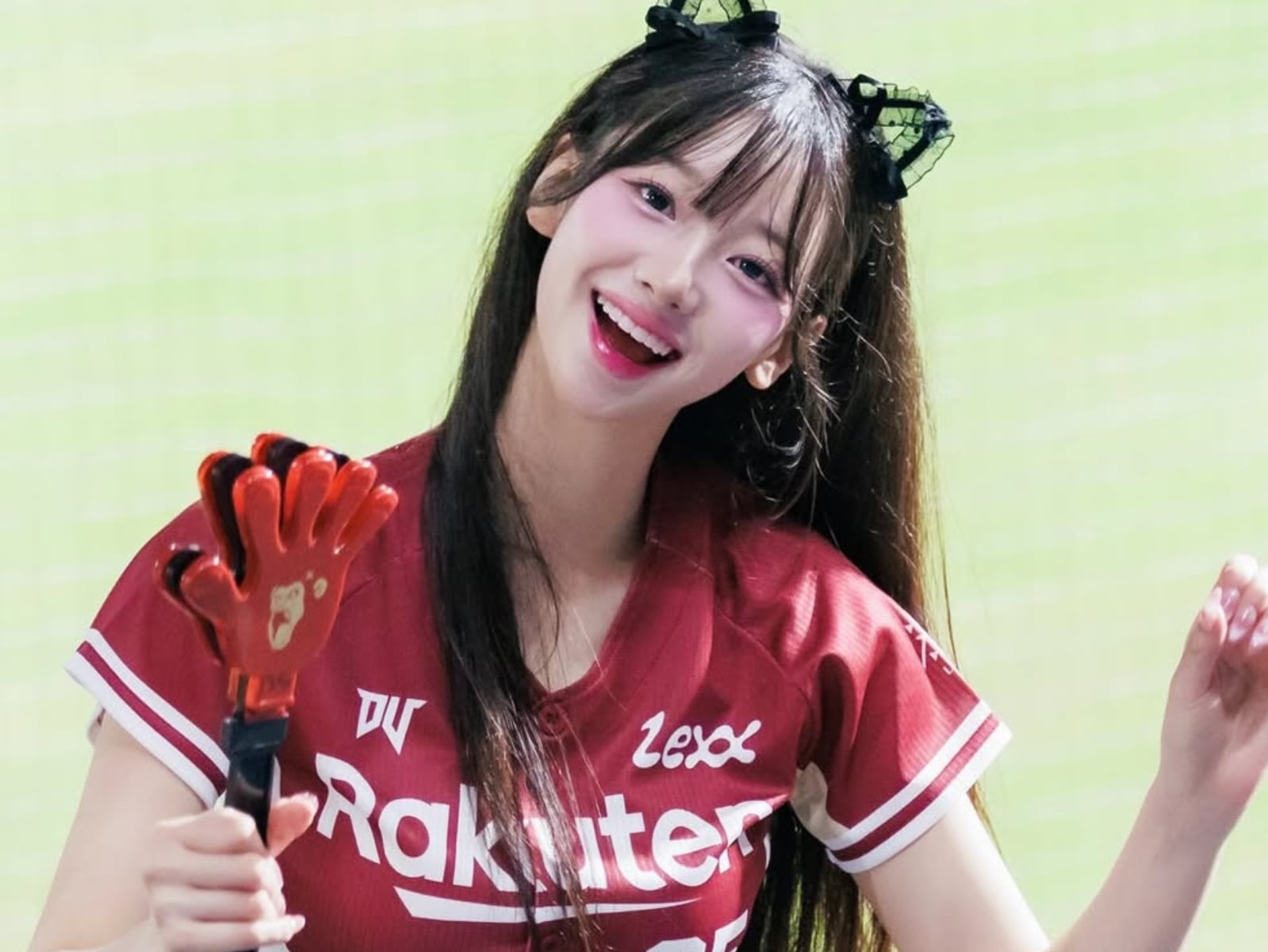 樂天五本柱迎來首次合體！禹洙漢「性感 OL 套裝」登場辣度超標！【野生抓正妹】