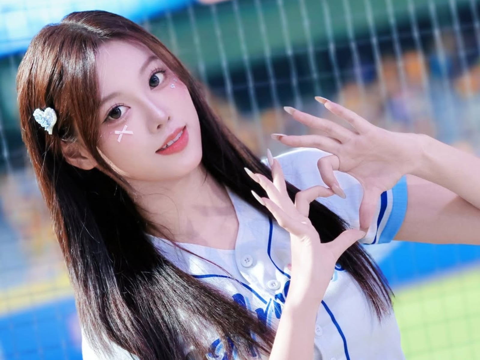 富邦啦啦隊練習生「珈嘉」由總經理指定入選！神似今田美櫻的長腿女神登場！【野生抓正妹】