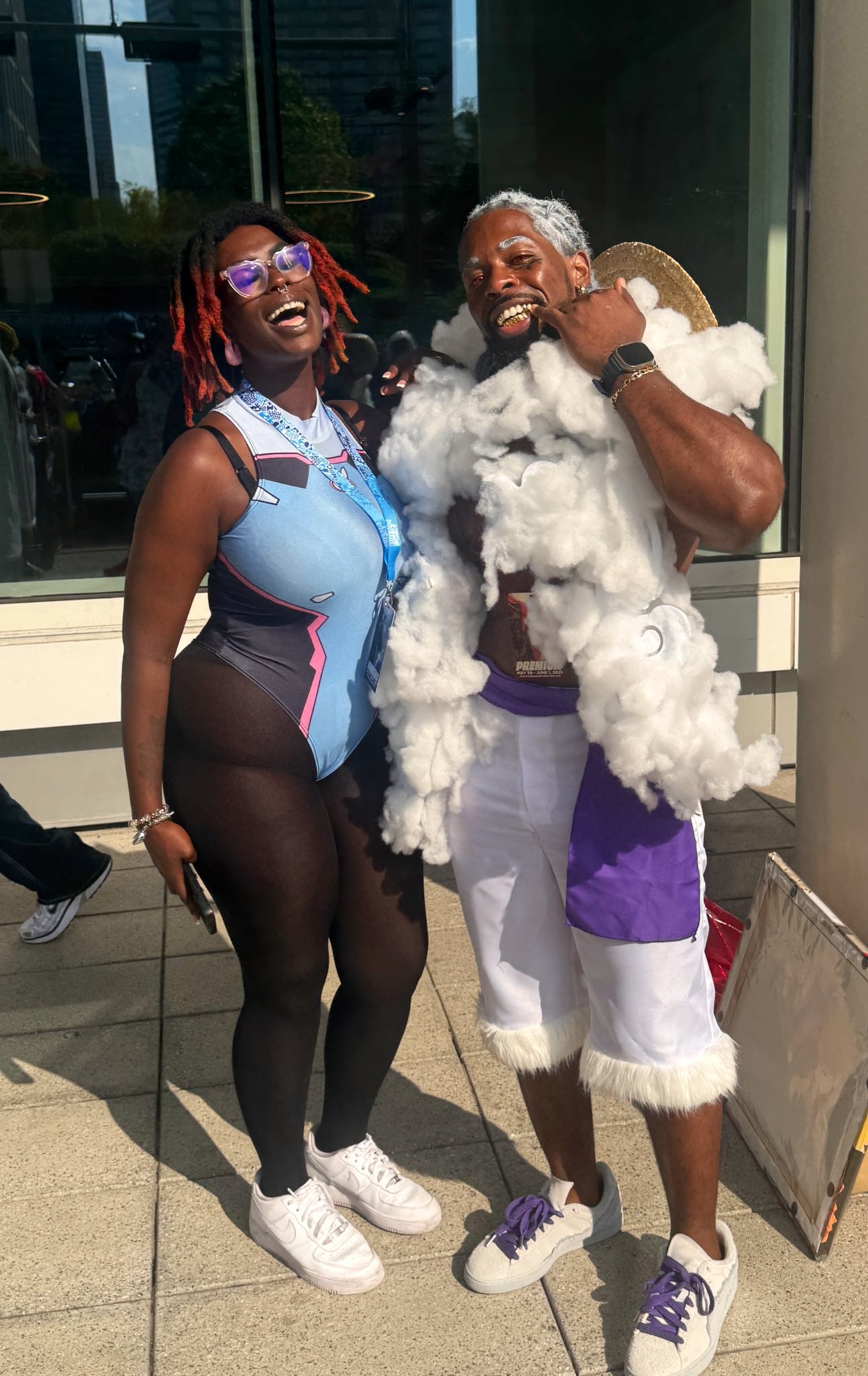 《火影忍者》八尾殺人蜂 Cosplay 完成度破表！美國 Coser 健壯身材完美契合，網友讚：「就是本人！」