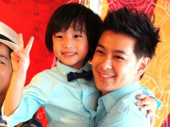 林志穎兒子 Kimi 16 歲身高 180 公分正面照曝光！網友驚嘆：「繼承神顏！」