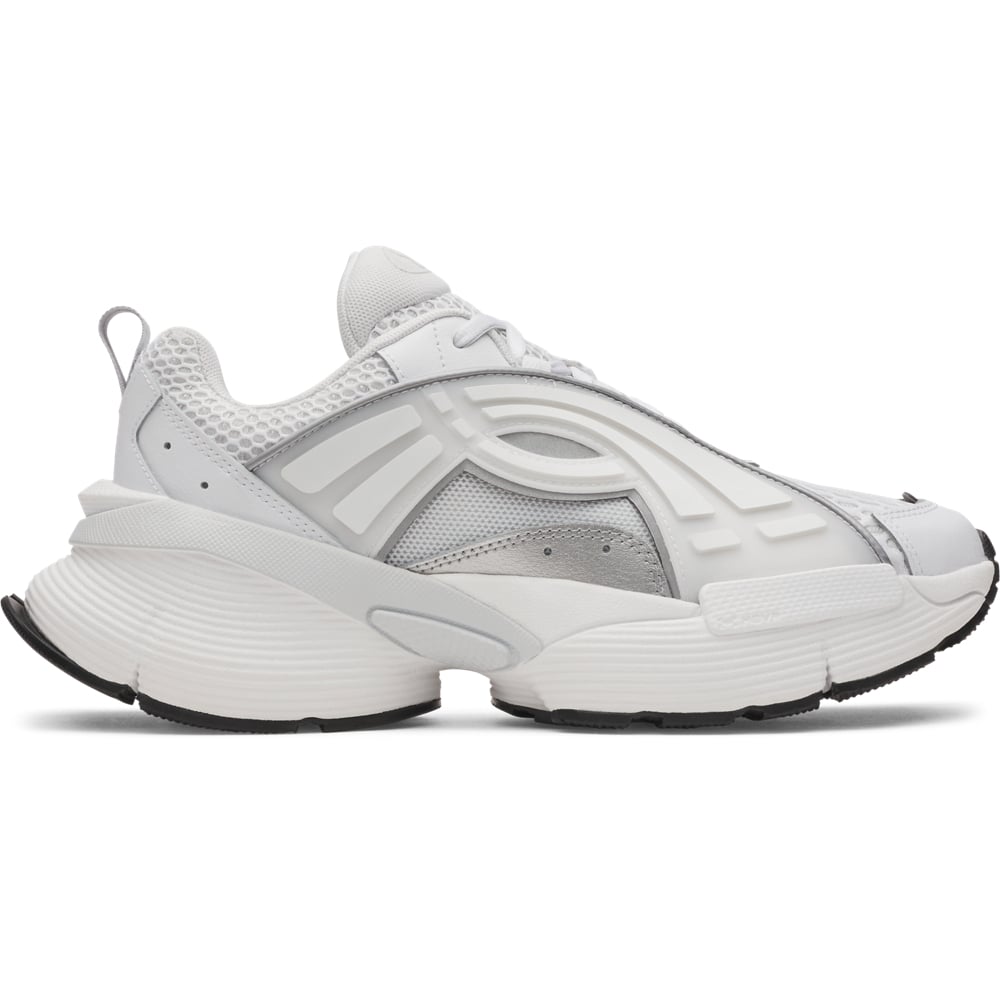 UA Arc 96 復古厚底鞋強勢登場！汲取 90 年代精髓加以重塑、搭載 UA HOVR™ 緩震科技！