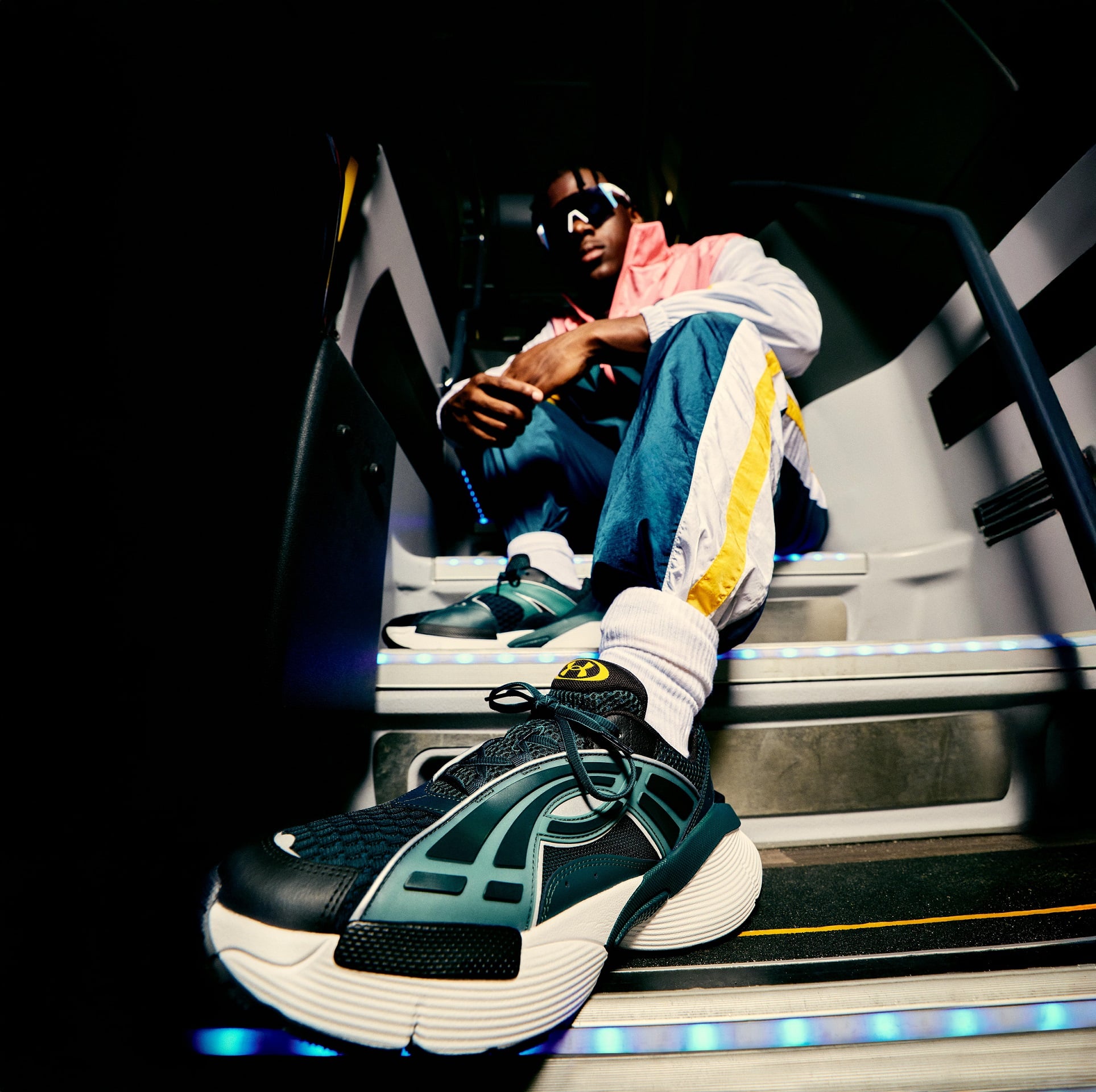 UA Arc 96 復古厚底鞋強勢登場！汲取 90 年代精髓加以重塑、搭載 UA HOVR™ 緩震科技！