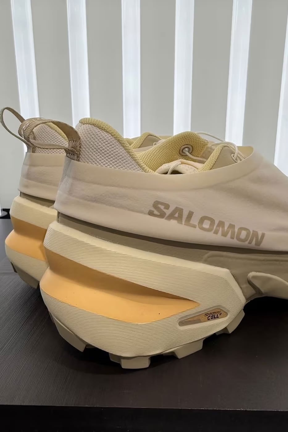MM6 × Salomon 2026 夏季聯名鞋款搶先曝光!Cross Dust 包覆鞋面+XT-6 全新 3 款配色一次看
