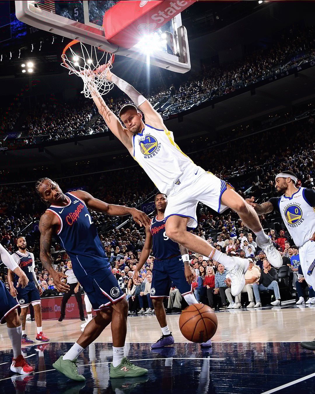 NBA/勇士附加賽驚天逆轉淘汰快艇!Curry 下半場大爆發狂轟 35 分!