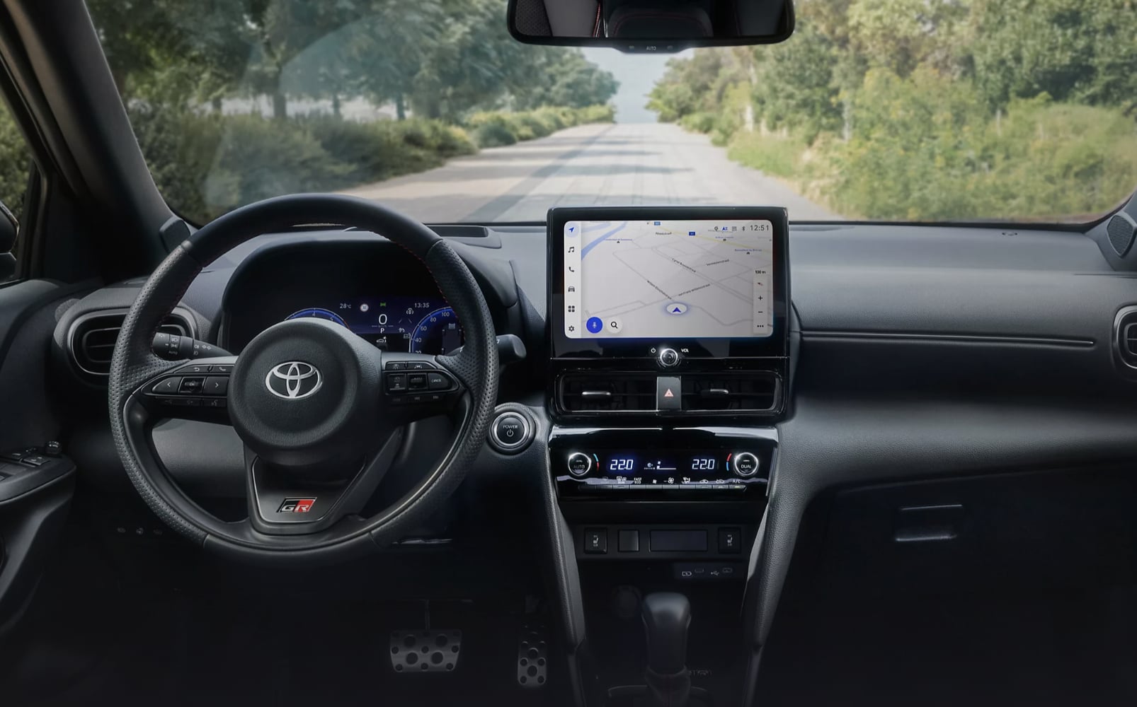 豐田 Yaris Cross 改款亮相對決雷諾 Kardian！小型 SUV 市場再掀戰火！