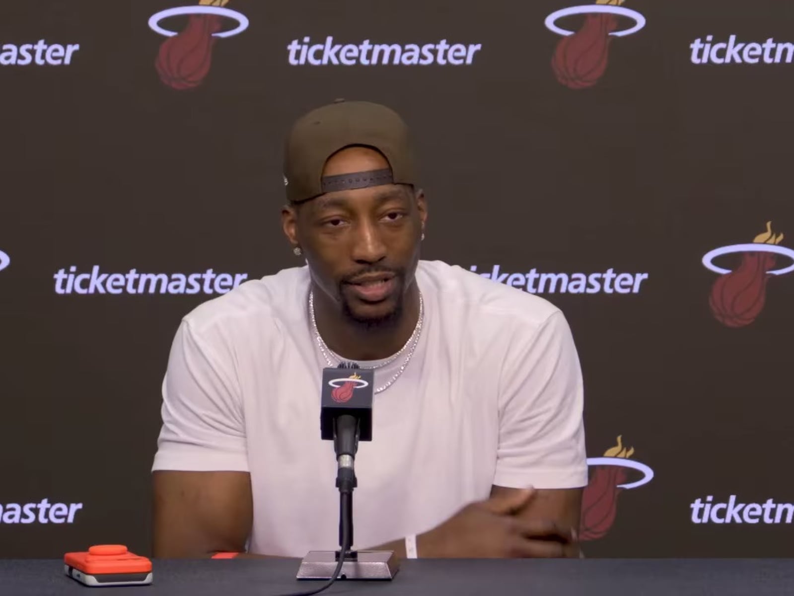 NBA／Bam Adebayo 透露 LaMelo Ball 沒向他道歉！質疑聯盟懲處「6 萬他甚至不會注意到。」