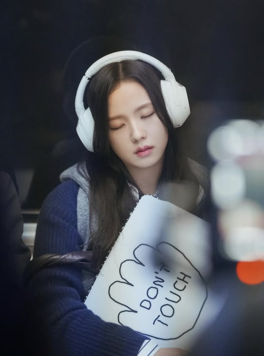 BLACKPINK Jisoo 哥哥爆涉嫌強制猥褻！花 300 萬買直播主約會券家中試圖侵犯！