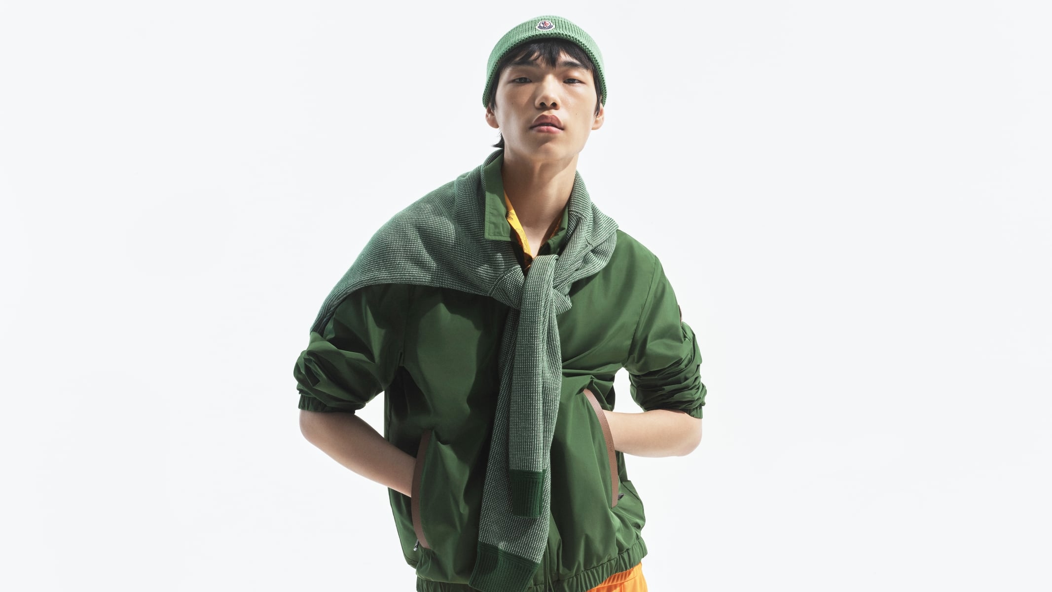 Moncler 2026 夏季系列登場！把「羽絨感」帶進夏天，輕盈層次成為造型關鍵！