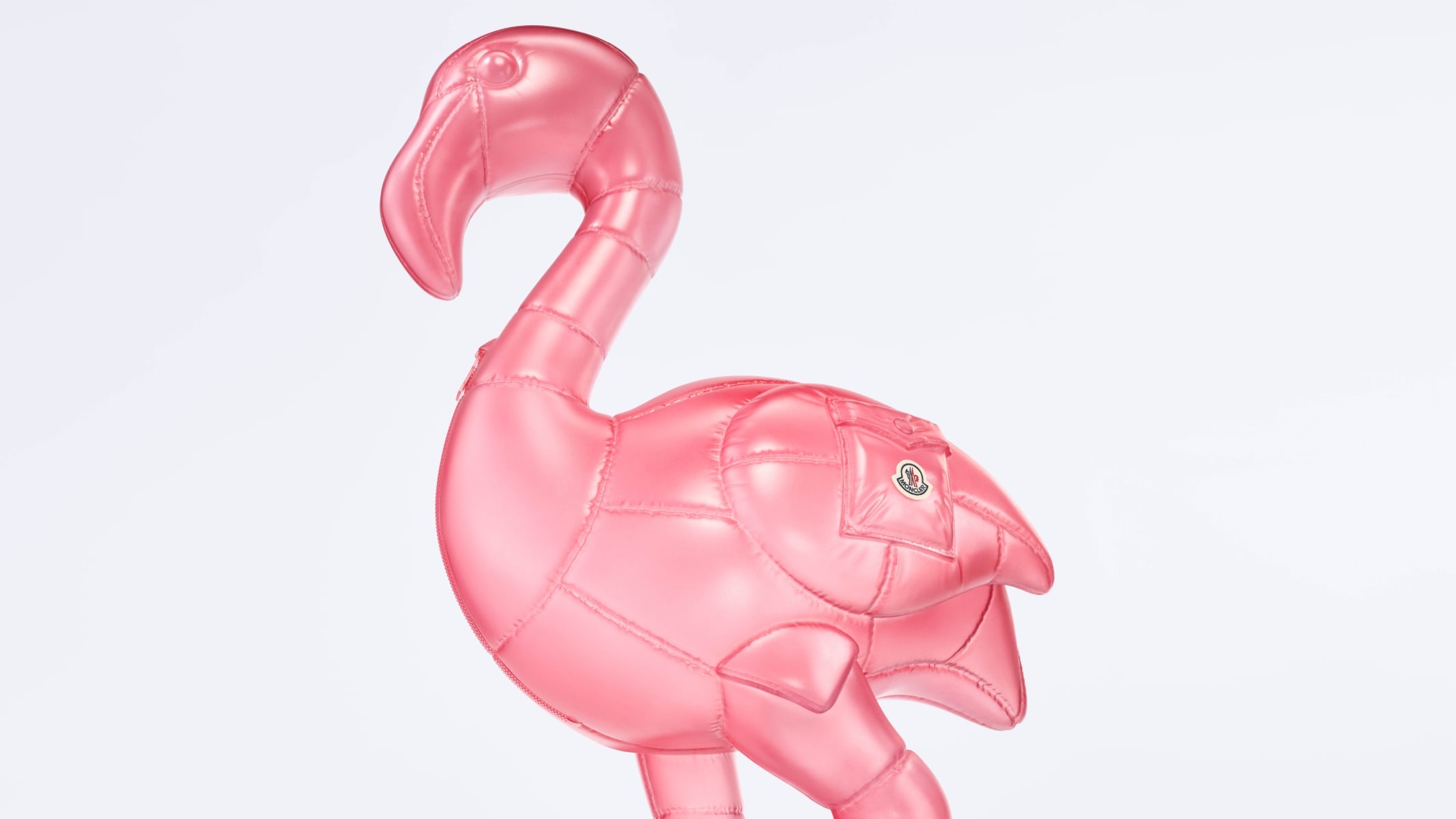 Moncler 2026 夏季系列登場！把「羽絨感」帶進夏天，輕盈層次成為造型關鍵！