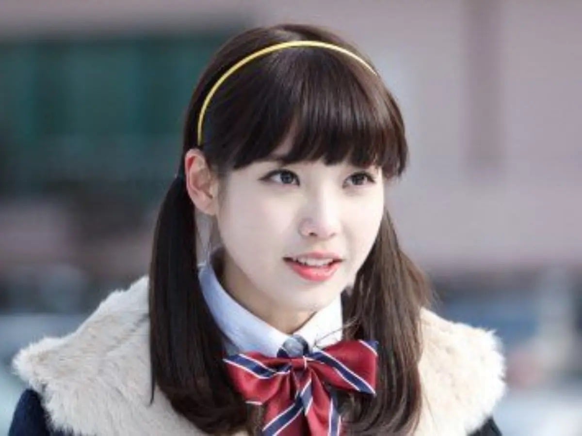 《21世紀大君夫人》IU 身高 163 公分、三段高音、 與李鐘碩熱戀、經典作品⋯10 件事一次看！